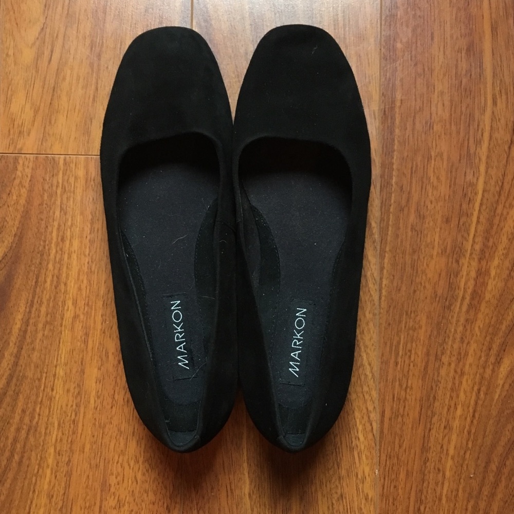Black suede flats size 10w Never worn!!!!